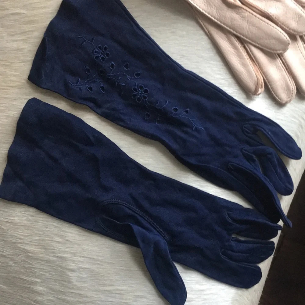 Vintage Ladies Gloves
